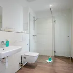 Hotel We Shortstay