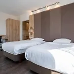 We Shortstay Hotel *