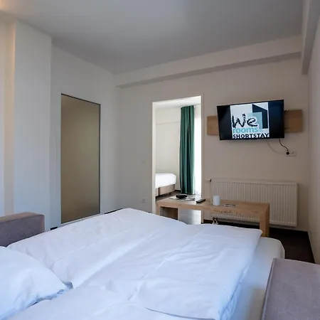 We Shortstay Hotel *