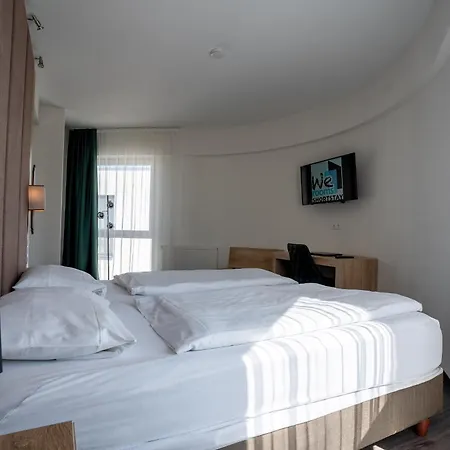 Отель We Shortstay *