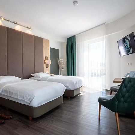 We Shortstay Отель Карбен